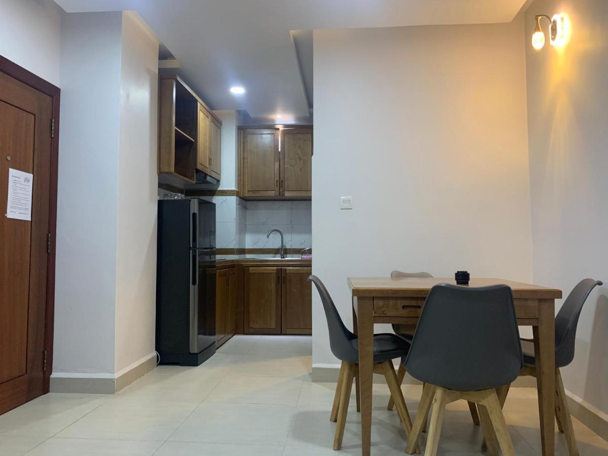 60 m2, 2 yatak odalı, 2 banyolu Daire, Chamkar Morn bölgesinde Phnom Penh Dış mekan fotoğraf