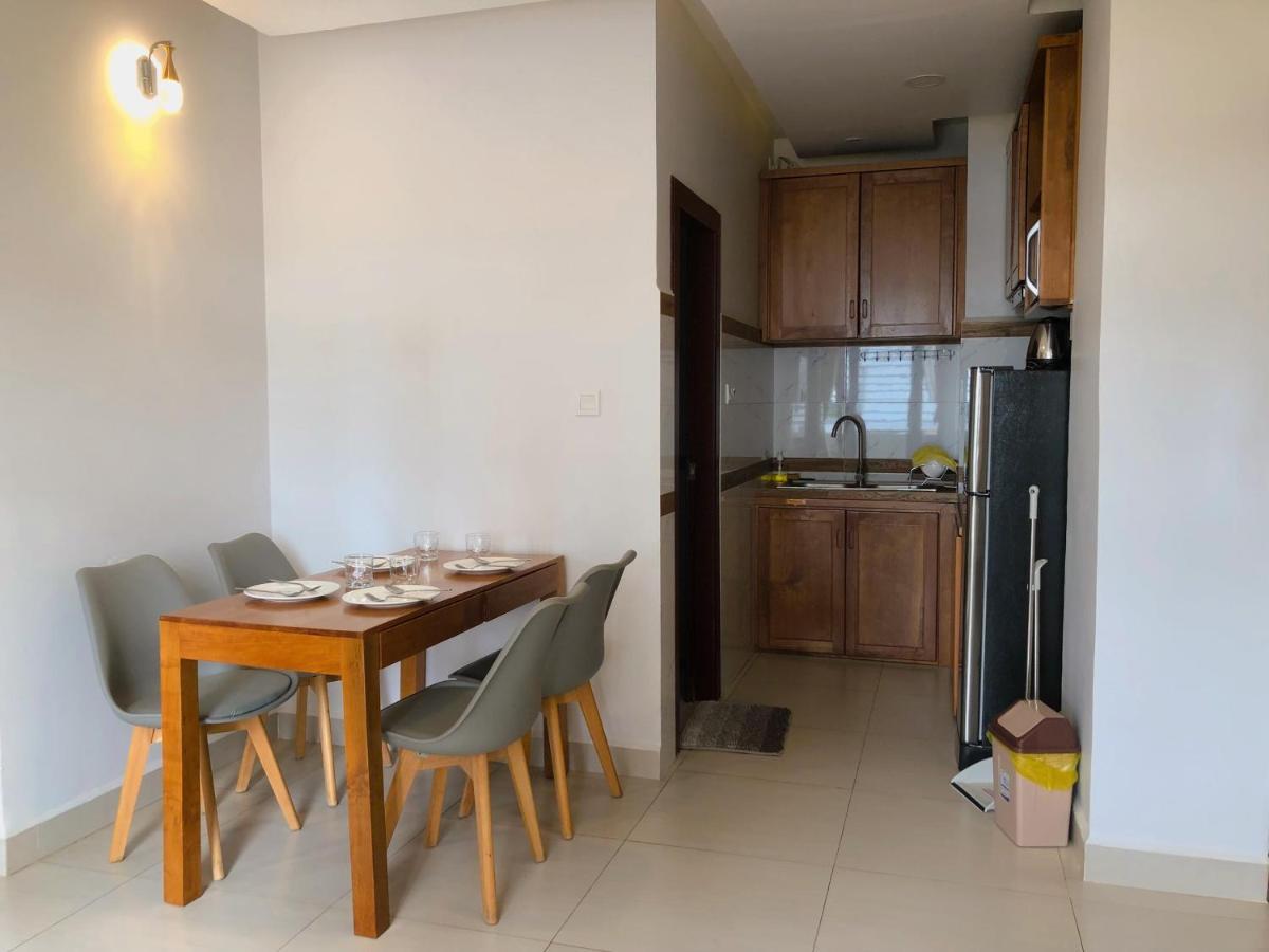 60 m2, 2 yatak odalı, 2 banyolu Daire, Chamkar Morn bölgesinde Phnom Penh Dış mekan fotoğraf
