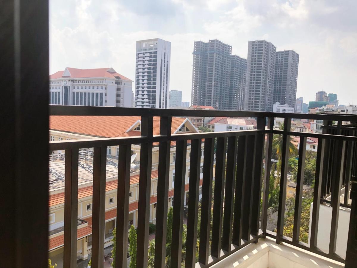 60 m2, 2 yatak odalı, 2 banyolu Daire, Chamkar Morn bölgesinde Phnom Penh Dış mekan fotoğraf