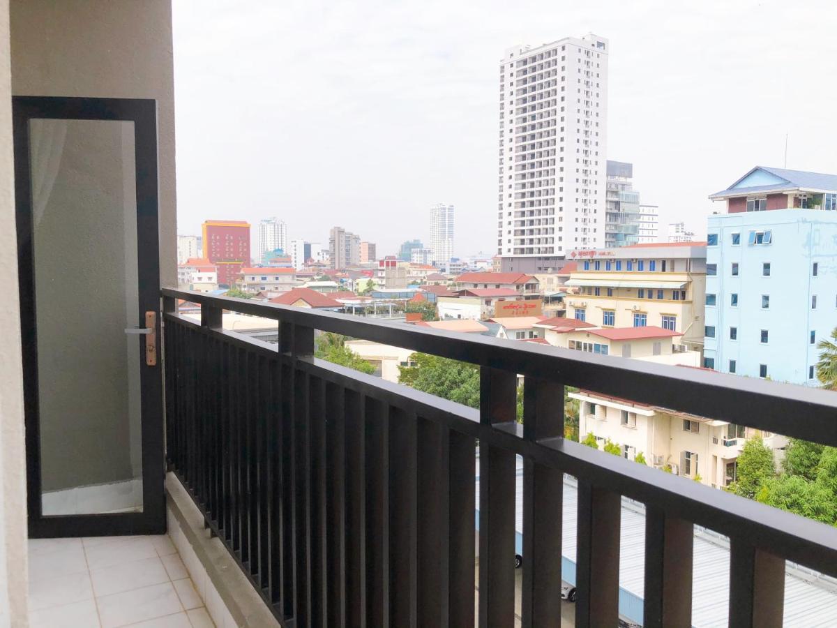 60 m2, 2 yatak odalı, 2 banyolu Daire, Chamkar Morn bölgesinde Phnom Penh Dış mekan fotoğraf