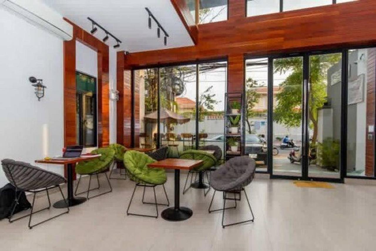 60 m2, 2 yatak odalı, 2 banyolu Daire, Chamkar Morn bölgesinde Phnom Penh Dış mekan fotoğraf